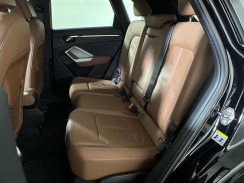 Used 2024 Audi Q3 2.0T Premium image 23