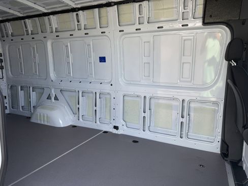 New 2025 Mercedes-Benz Sprinter 2500 image 12