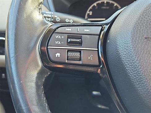 Certified 2024 Honda HR-V EX-L image 22