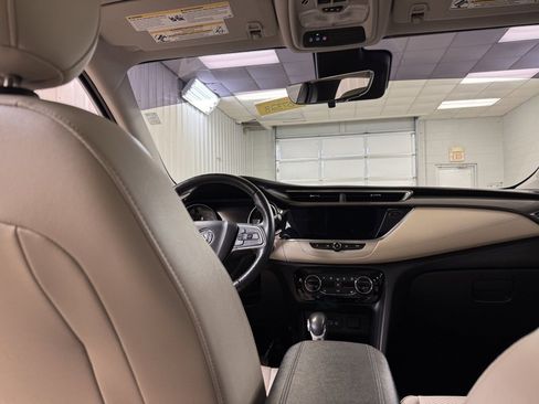 Used 2020 Buick Encore GX Essence w/ Experience Buick Package image 37