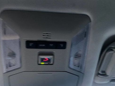 Used 2023 Toyota RAV4 Adventure image 39