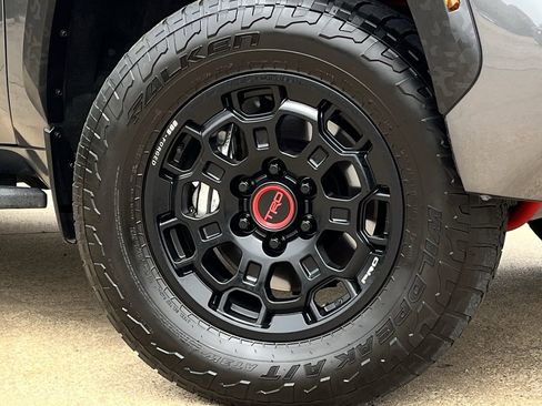 Used 2025 Toyota Tundra TRD Pro AWD/4WD image 29