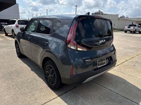 Used 2024 Kia Soul LX w/ Option Group 015 FWD image 4
