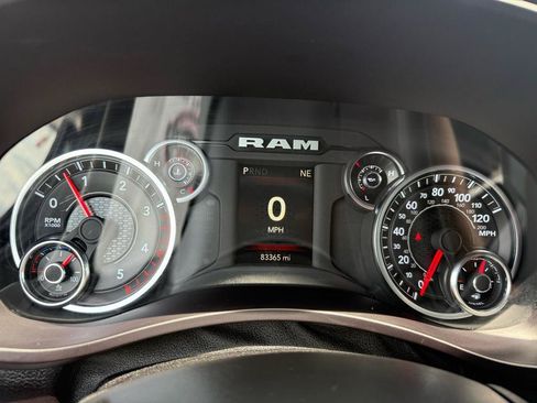 Used 2024 RAM 2500 Big Horn w/ Off Road Package AWD/4WD image 19