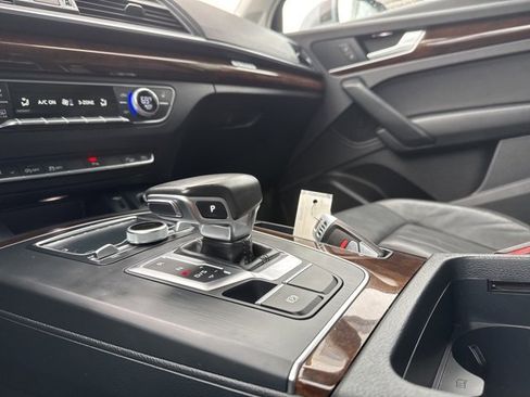 Used 2018 Audi Q5 2.0T Premium Plus w/ Premium Plus Package image 29