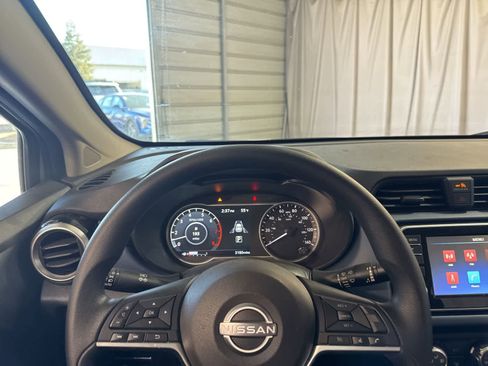 Used 2025 Nissan Versa SV w/ Trunk Package image 21