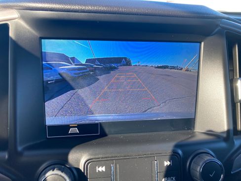 Used 2023 GMC Terrain AT4 image 21