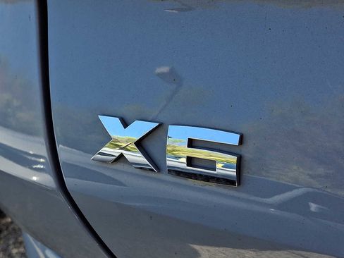Used 2024 BMW X6 M60i AWD/4WD image 3
