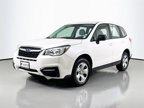 Used 2018 Subaru Forester 2.5i image 1