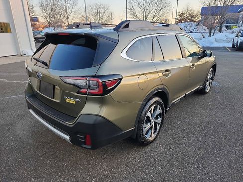 Used 2021 Subaru Outback Limited image 6