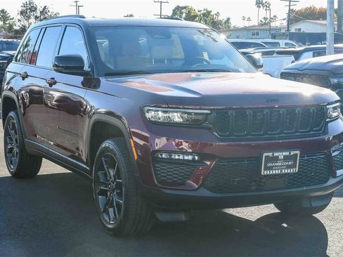 New 2025 Jeep Grand Cherokee Limited image 3