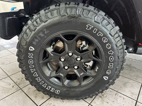 Used 2023 Jeep Wrangler Unlimited w/ Cold Weather Group image 16