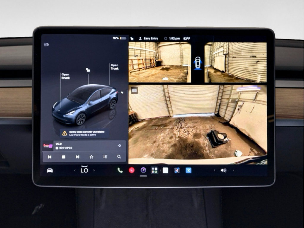 Used 2024 Tesla Model Y Long Range AWD/4WD image 13