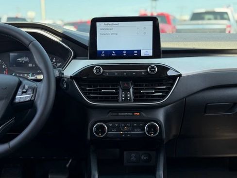Certified 2022 Ford Escape SE w/ Convenience Package AWD/4WD image 18
