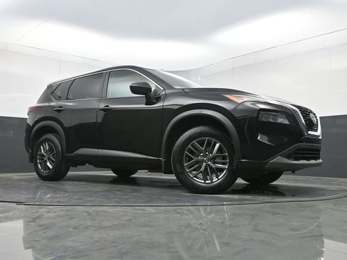 Used 2023 Nissan Rogue S image 21