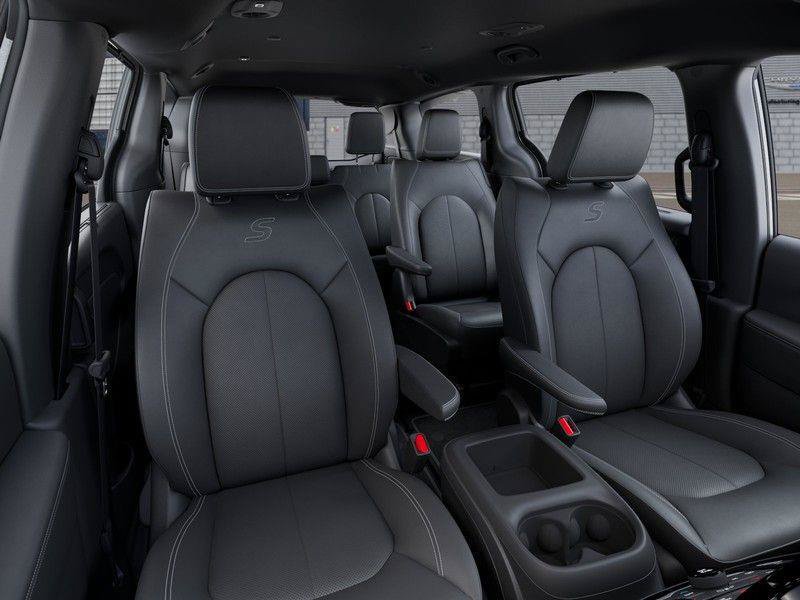 New 2026 Chrysler Pacifica Select w/ S Appearance Package FWD image 16