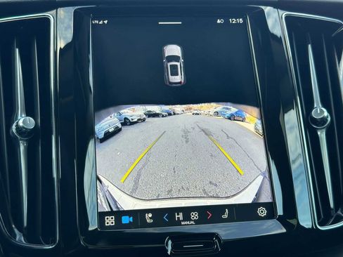 Used 2025 Volvo XC60 B5 Core w/ Protection Package Premier image 26