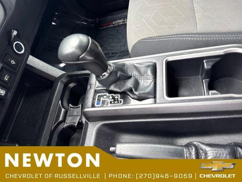 Used 2021 Toyota Tacoma TRD Sport AWD/4WD image 13