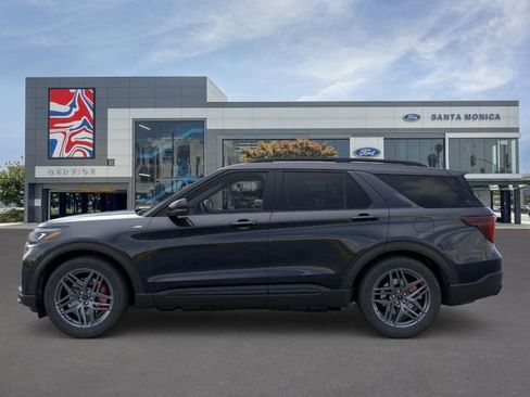 New 2026 Ford Explorer ST-Line w/ ST-Line Street Pack RWD image 3