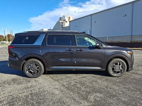 New 2026 Kia Carnival SX FWD image 9