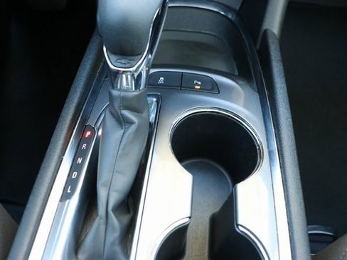 Used 2024 Chevrolet Malibu LT image 24