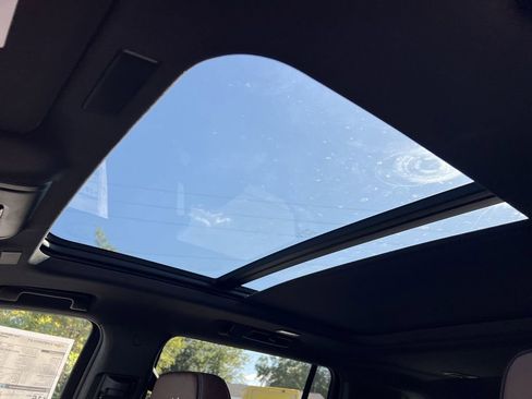 New 2026 Chevrolet Suburban High Country image 14