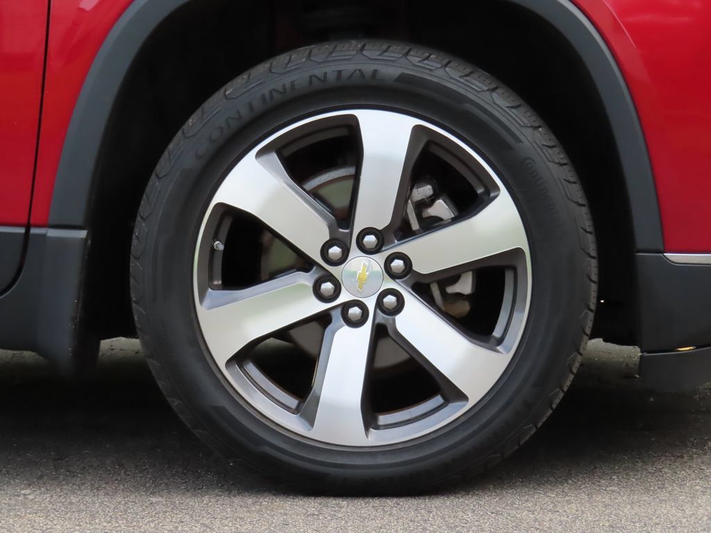 Used 2019 Chevrolet Traverse LT w/ LT Premium Package AWD/4WD image 15