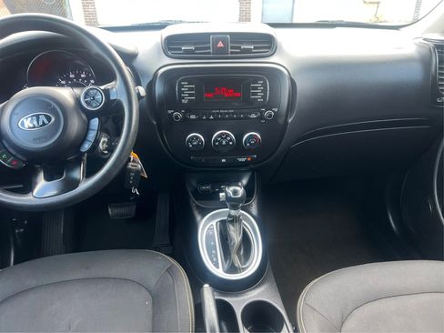 Used 2015 Kia Soul + FWD image 16