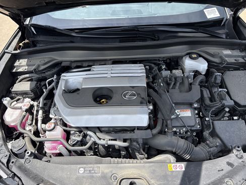 Used 2023 Lexus UX 250h AWD w/ Premium Package image 34
