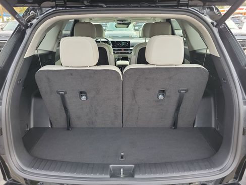 Certified 2025 Kia Sorento EX w/ Panoramic Sunroof Package image 13