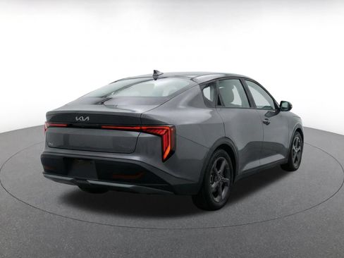 Used 2025 Kia K4 LXS FWD image 9