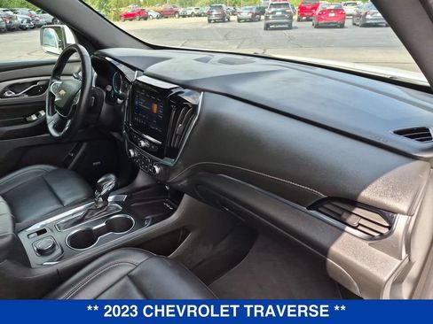 Used 2023 Chevrolet Traverse LT w/ LT Premium Package AWD/4WD image 35