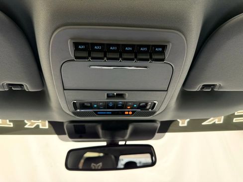 New 2026 Ford F250 Lariat w/ Black Appearance Package image 40