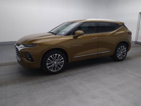 Used 2019 Chevrolet Blazer Premier w/ Driver Confidence II Package FWD image 2