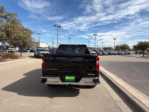 Used 2025 Chevrolet Silverado 1500 LT image 4