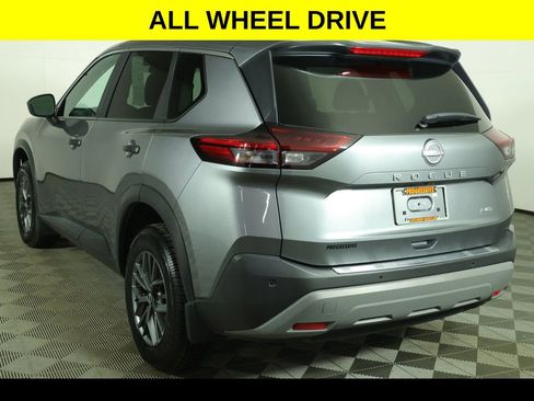 Used 2023 Nissan Rogue S image 4