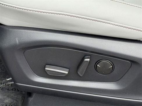 New 2026 Ford Explorer Active w/ Active Comfort Package image 12