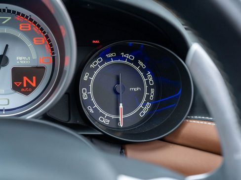 Used 2017 Ferrari California T image 41