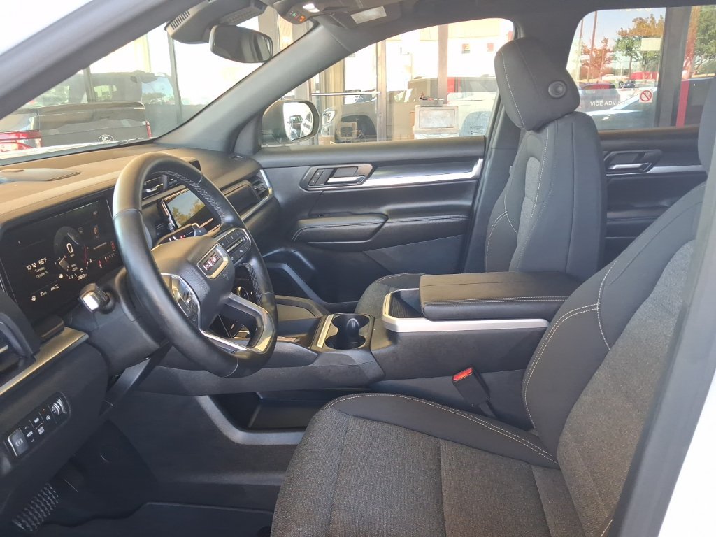 Used 2026 GMC Terrain Elevation AWD/4WD image 4
