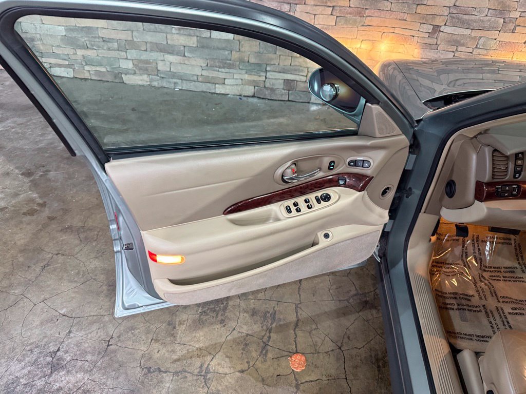Used 2005 Buick Le Sabre Limited FWD image 8