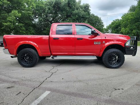 Used 2014 RAM 2500 Tradesman w/ Chrome Appearance Group AWD/4WD image 8