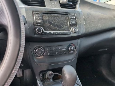 Used 2018 Nissan Sentra S FWD image 13