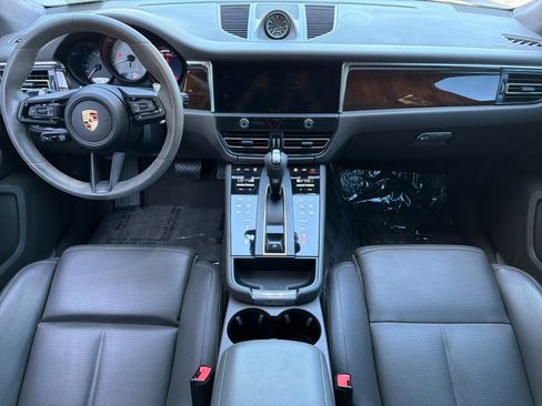 Certified 2023 Porsche Macan S AWD/4WD image 7