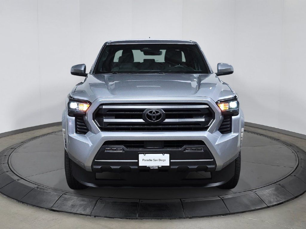 Used 2026 Toyota Tacoma SR5 AWD/4WD image 10