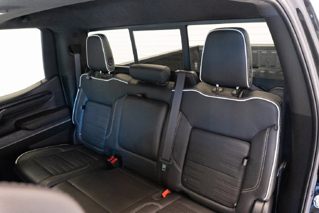 Used 2023 GMC Sierra 1500 AT4X w/ AT4X AEV Edition AWD/4WD image 13