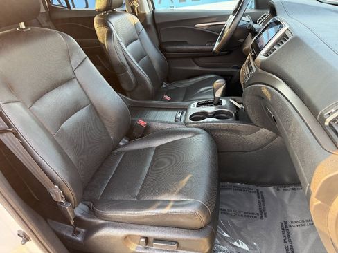 Used 2017 Honda Ridgeline RTL-T image 36