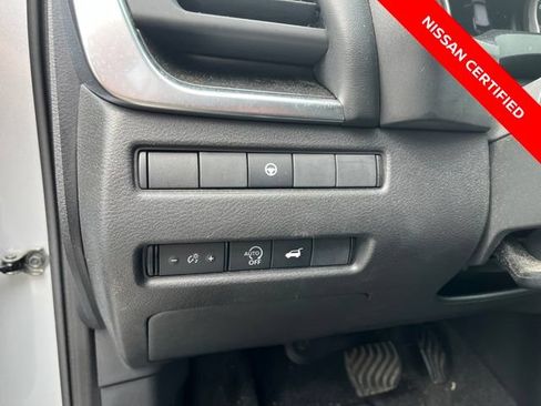 Certified 2023 Nissan Rogue SV w/ SV Premium B Package AWD/4WD image 17