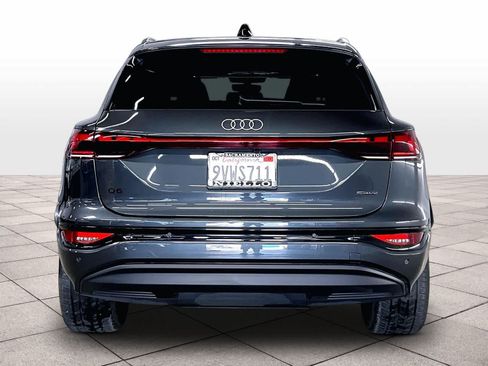 Used 2025 Audi Q6 e-tron Premium Plus w/ Premium Plus AWD/4WD image 7
