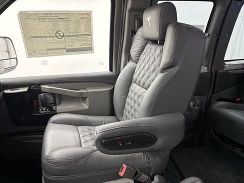 New 2026 GMC Savana 2500 w/ Driver Convenience Package RWD image 45
