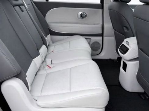 Used 2026 Hyundai Ioniq 9 SEL image 19